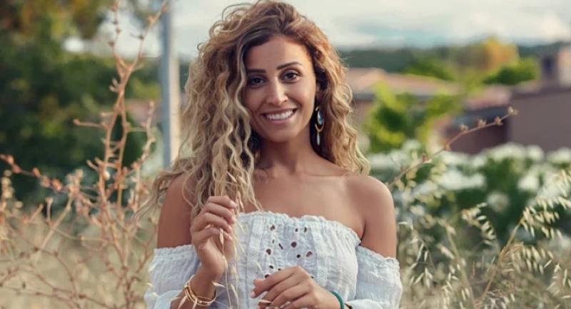  دينا الشربيني