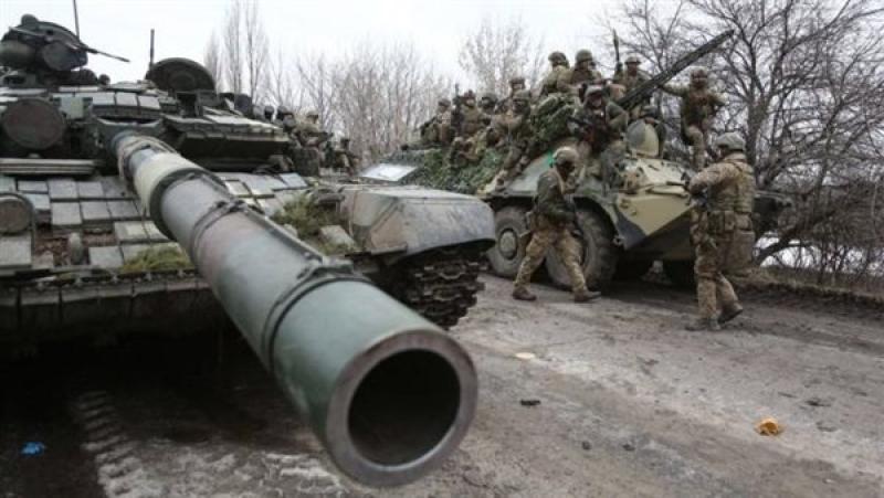 اختراق خط الدفاع الأول للجيش الأوكراني