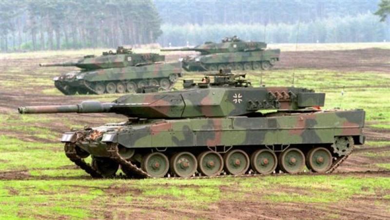 تقديم دبابات ليوبارد لأوكرانيا