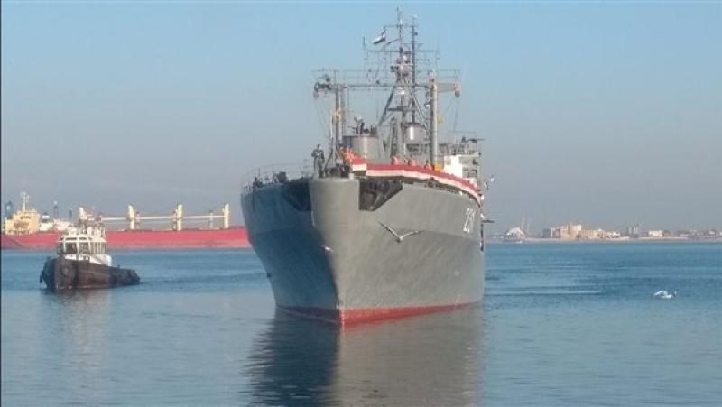 وصول سفينة إمداد مصرية محملة بمئات الأطنان من المساعدات الإغاثية