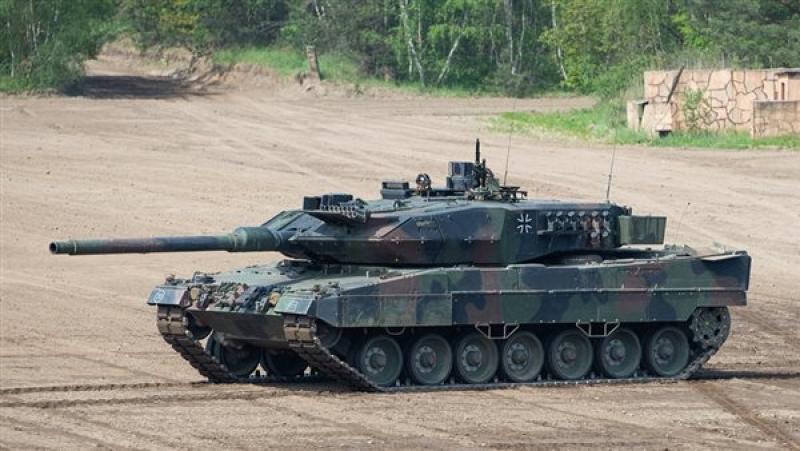 بولندا تسلم دبابات «ليوبارد 2» إلى أوكرانيا