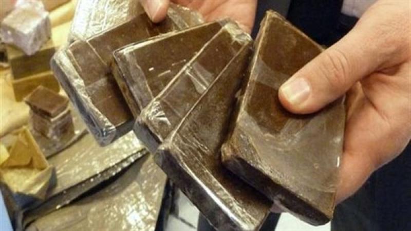 الاتجار في الحشيش