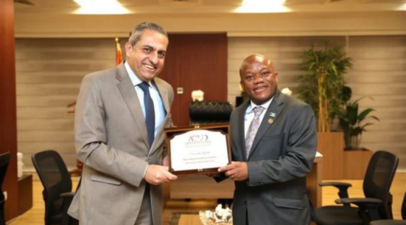 رئيس شركة العاصمة يستقبل وزير قطاع الأعمال والبنية التحتية بجنوب إفريقيا