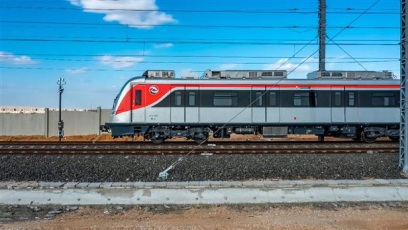 القطار الكهربائي السريع