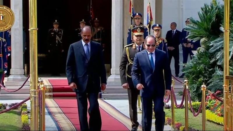  الرئيس السيسي يستقبل نظيره الإريتري بقصر الاتحادية 