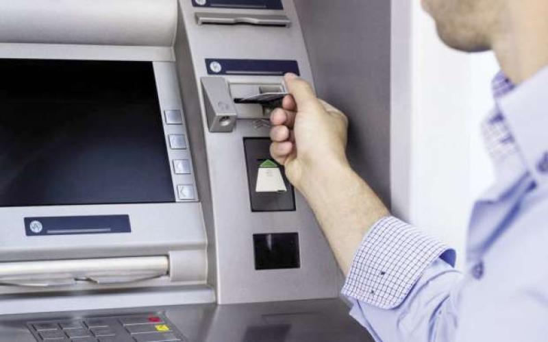 ماكينات ATM