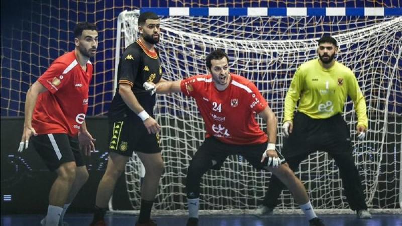 الأهلي يتوج بالسوبر الإفريقي