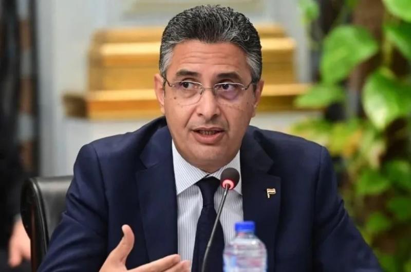 وزير التموين