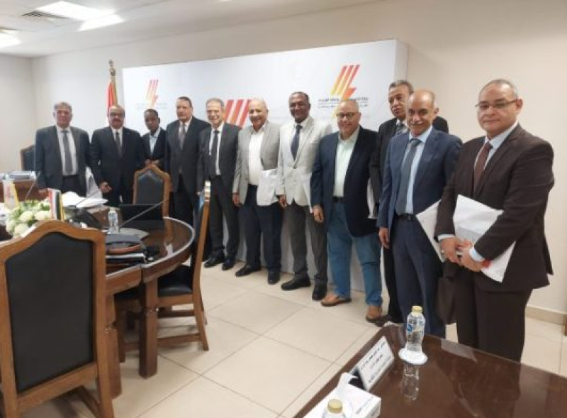 القابضة للكهرباء والمحطات المائية