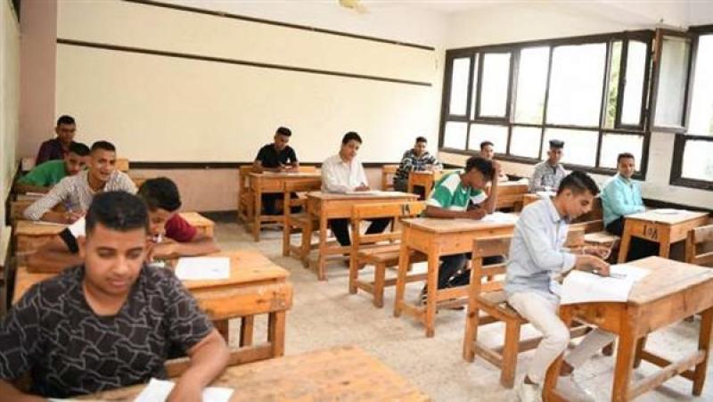 امتحانات الدبلومات الفنية