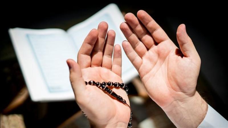 تكبير ودعاء وصدقة