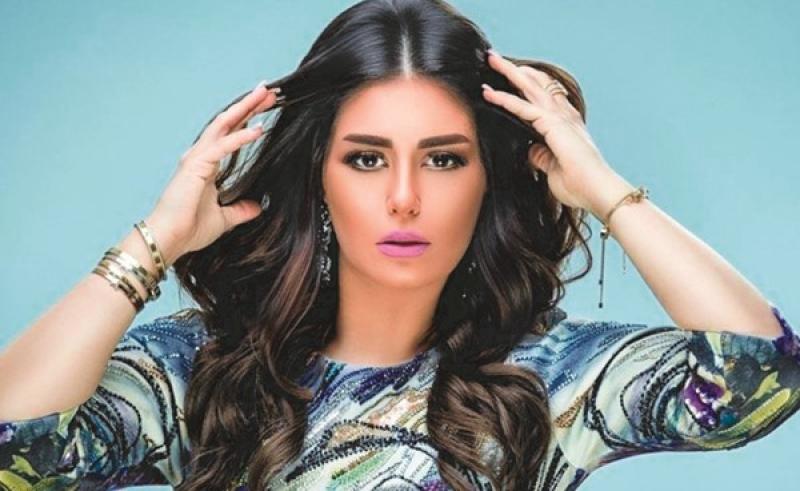 منة فضالي
