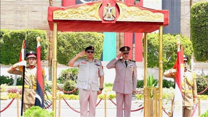 رئيس الأركان والفريق أول صدام حفتر