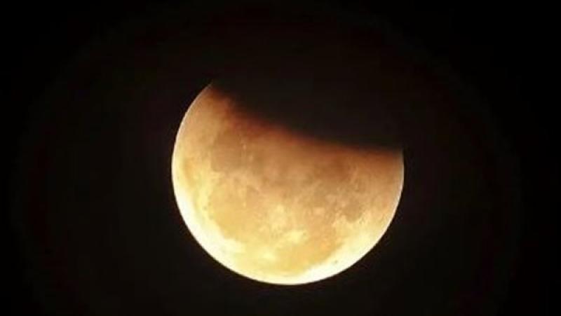 خسوف القمر