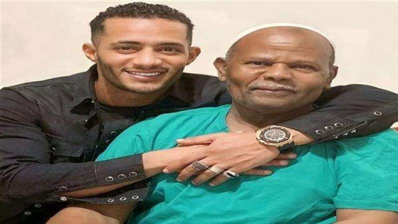 وفاة والد محمد رمضان