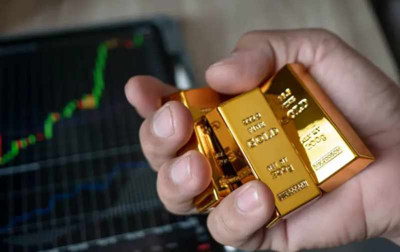 الذهب يرتفع