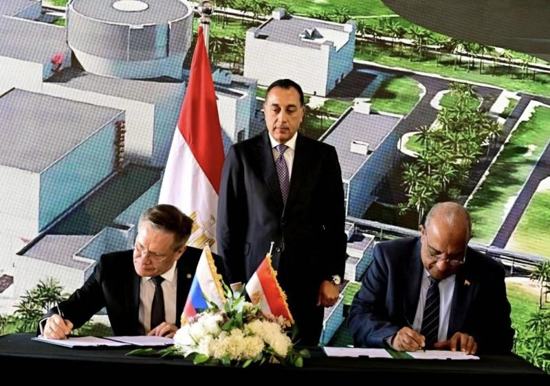 رئيس الوزراء خلال المراسم