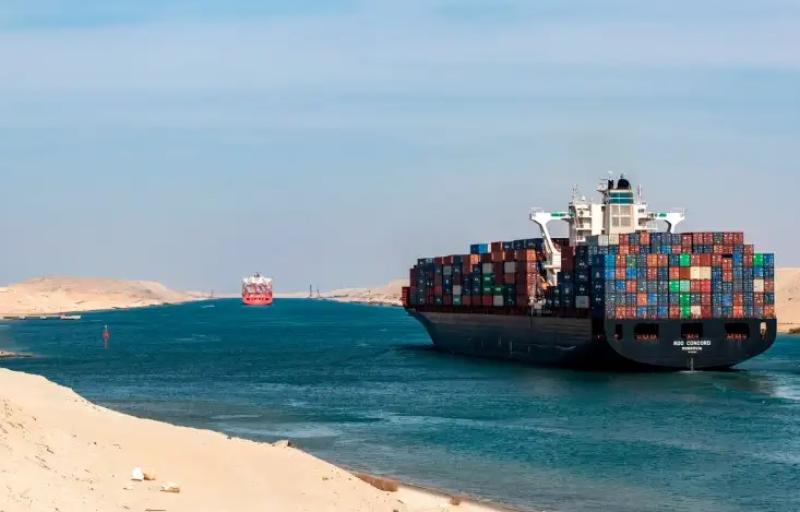 قناة السويس