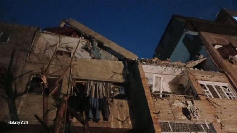  انهيار عقار سكنى