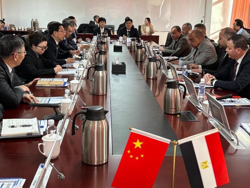 جانب من المباحثات