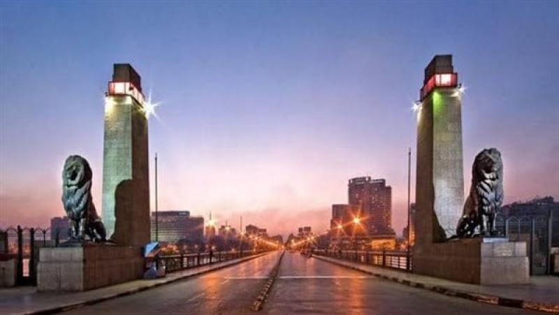 غلق كوبرى قصر النيل جزئيًا 