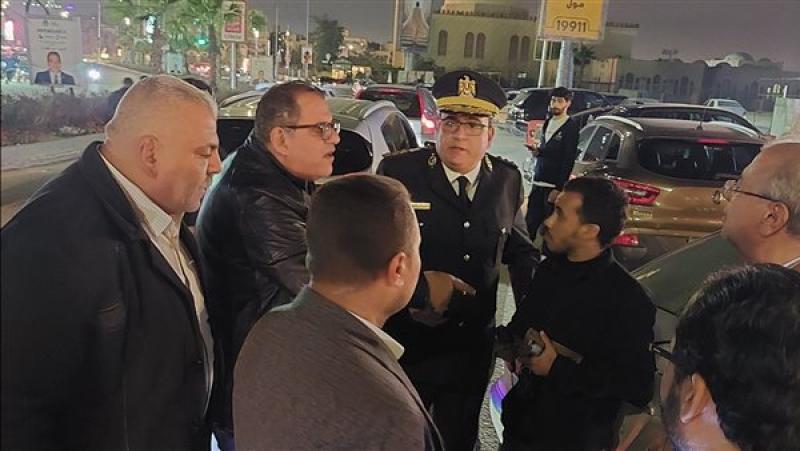 حملة مكبرة بالشيخ زايد