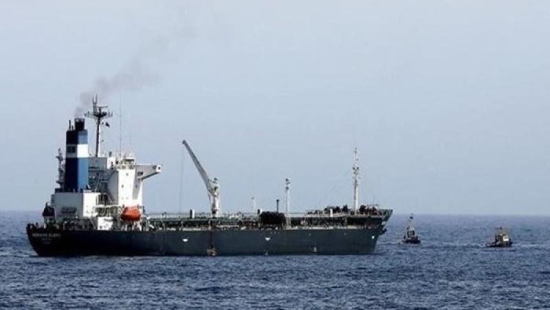 إغراق سفينة إيرانية