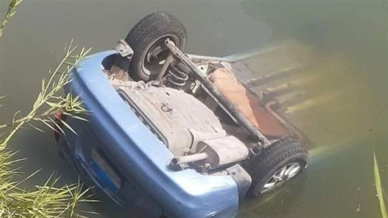 حادث سقوط سيارة 