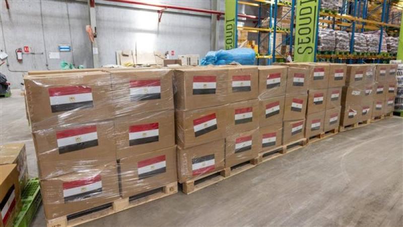 مصر ترسل 1000 طن مساعدات عاجلة إلى لبنان