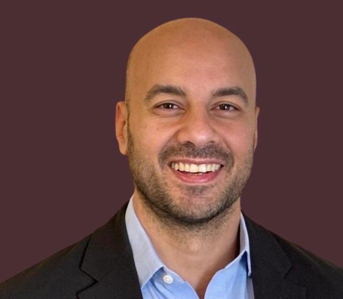 الدكتور شريف نور رئيس لشركة أسترازينيكا مصر