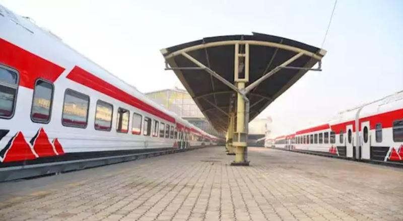 قطار شم النسيم