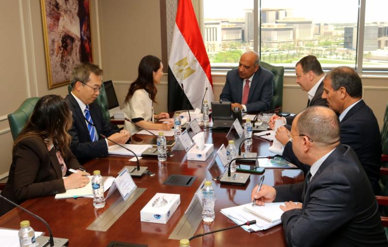 وزير الكهرباء