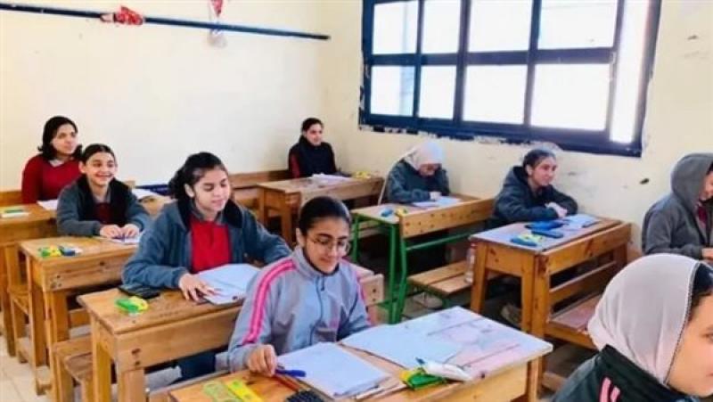امتحانات صفوف النقل